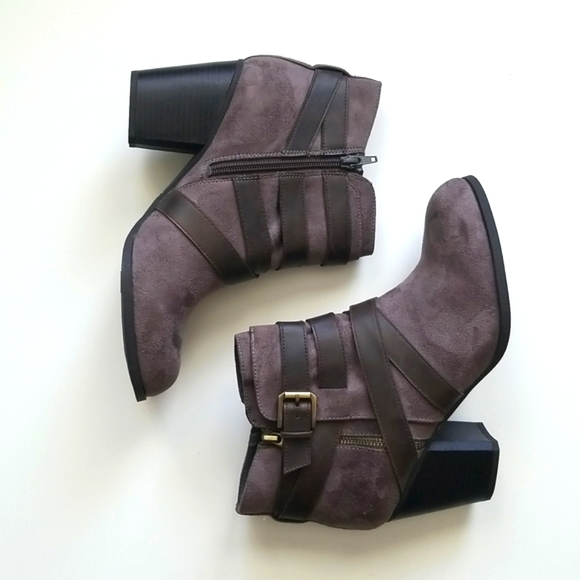 Fergie Fergalicious Women Gray Bootie - Size 10 - NWT - Picture 3 of 4